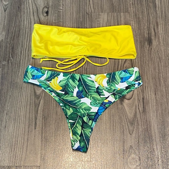 Bathing suit - Picture 1 of 2